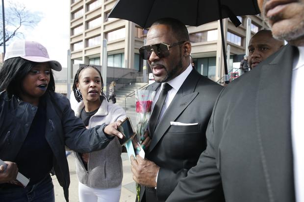 R. Kelly Didn’t Cancel Girlfriend’s Meeting With Her Parents, Lawyer Says
