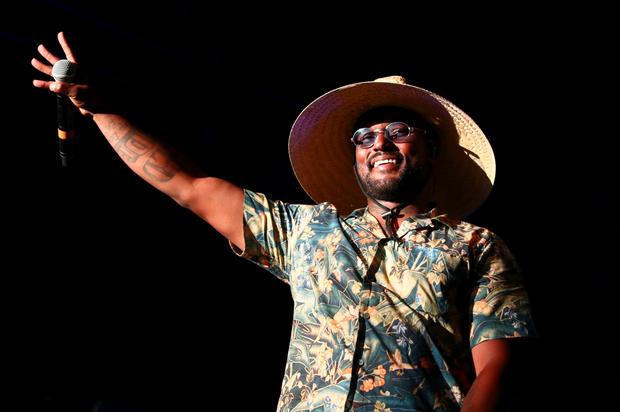 ScHoolboy Q Jokes That He Needs J. Cole To Tell Him About Machines That Fake Streaming Numbers