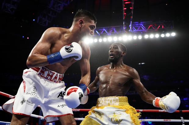 Terence Crawford Scores 6th Round TKO Over Amir Khan After Accidental Low Blow