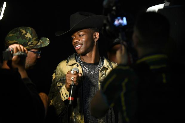 Lil Nas X’s “Old Town Road” Maintains #1 Spot On Hot 100 For Fourth Week