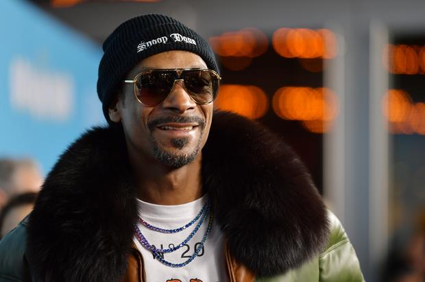Snoop Dogg & Jimmy Kimmel Bring Back Beloved “Plizzanet Earth”