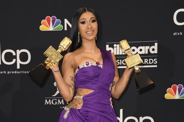 Cardi B Wants Public To Stop Pitting Her Against Other Rappers & Slams Fake Screenshot