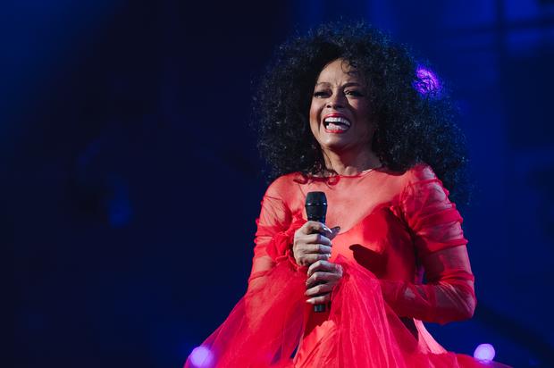 Diana Ross Blasts Airport Security For Violation: “Makes Me Want To Cry!”