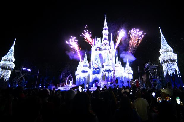 Great-Grandma Arrested At Disney World For Carrying CBD Oil In Her Purse