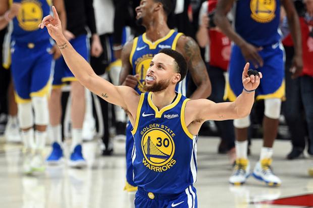 Andre Iguodala Say Steph Curry Is “The Second Best Ever”