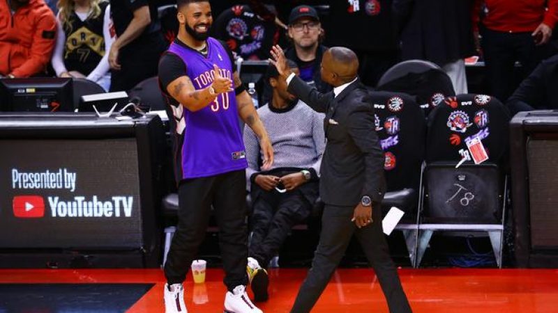 Drake Trolls Warriors By Wearing Steph Curry’s Father’s Jersey
