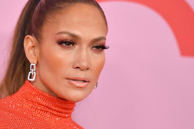 Jennifer Lopez Suffers A Wardrobe Malfunction As She Arrives To Her Kids’ Graduation