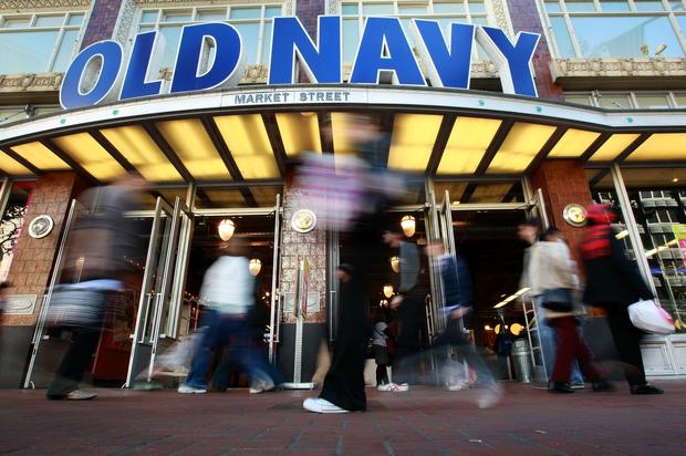 Old Navy Apologizes To Woman Who Was Grabbed & Allegedly Racially Profiled By Employee