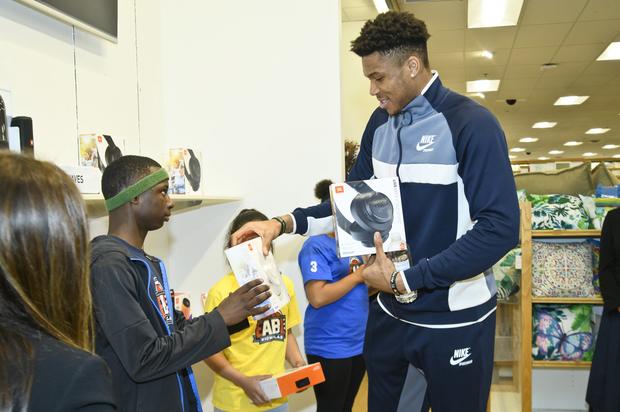 Giannis Antetokounmpo Sparks 662% Increase In Babies Named “Giannis”
