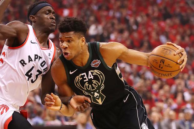 Giannis Antetokounmpo Posterizes Fans During Basketball Camp: Watch