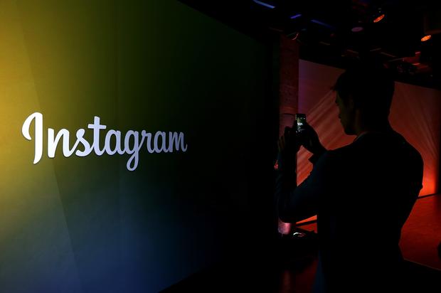 Instagram, Facebook & WhatsApp Experiencing Outages: Twitter Reacts