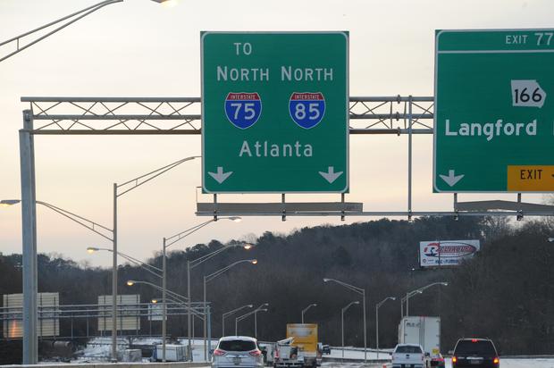 Atlanta Residents Swarm Highway After Truck Spills Cash Everywhere