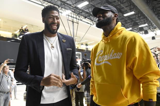 LeBron James Blesses Anthony Davis With An Invite To Taco Tuesday