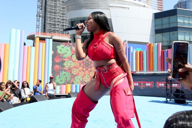 Megan Thee Stallion Admires Her Own Curves In Sexy Performance Video