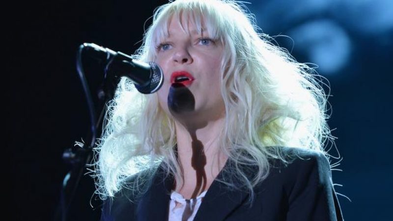 Sia Deactivates Twitter After Apologizing For Controversial “Music” Film