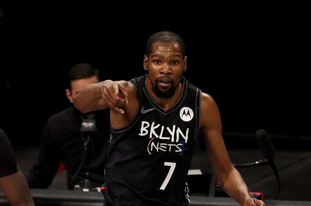 Kevin Durant In Awe Of Shams Charania’s Journalistic Skills