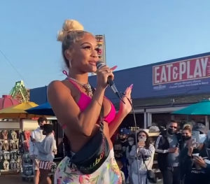 [WATCH] Saweetie Hawks For Donations During L.A. Street Performance