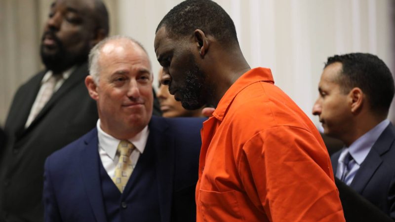 R. Kelly and the Brooklyn Subway Shooter Have Reportedly Formed a Bond in Jail