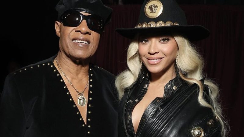 WATCH: Stevie Wonder Presents Beyoncé with Innovator Award at 2024 iHeartRadio Awards